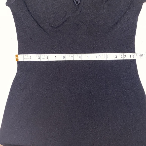 OFF THE SHOULDER WINDSOR DRESS - Picture 10 of 12